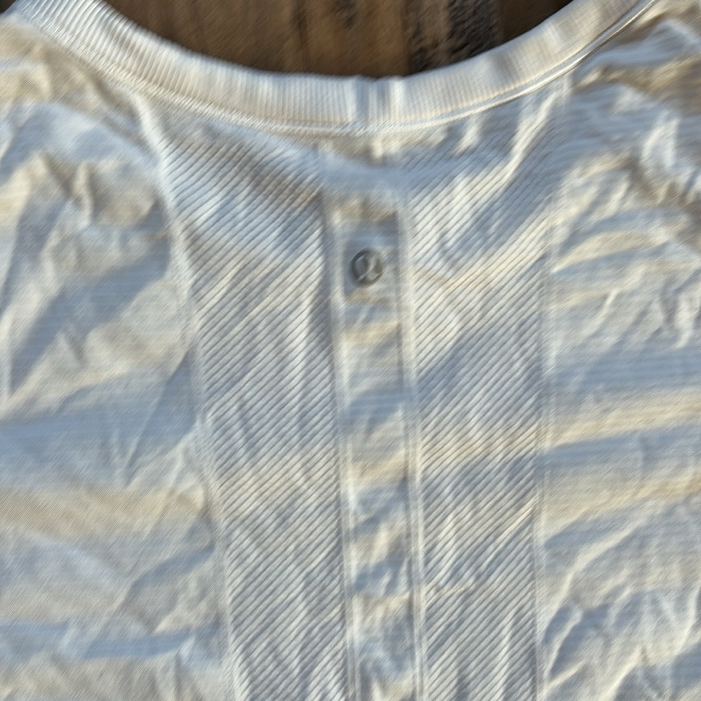 Lululemon Swiftly Tech Shortsleeved Tee - image 4